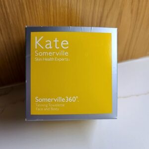 15 Kate Somerville Somerville360° Face and Body Self Tanning Towelettes